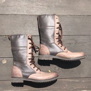 Caterpillar Dialog Boot